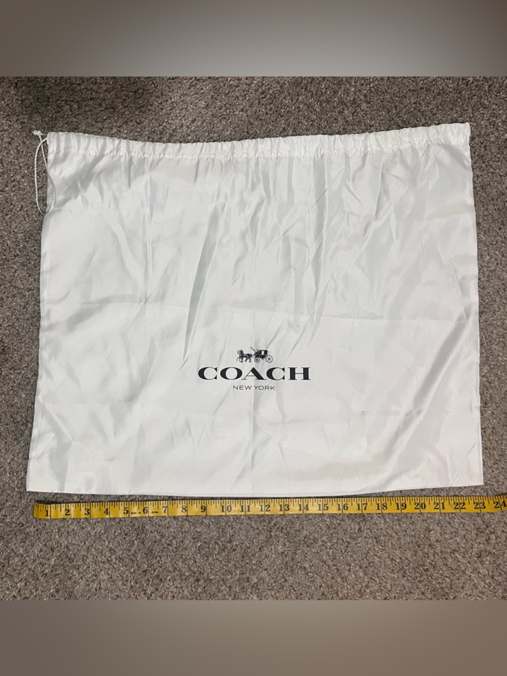 #16 COACH Drawstring Dust Bag in White